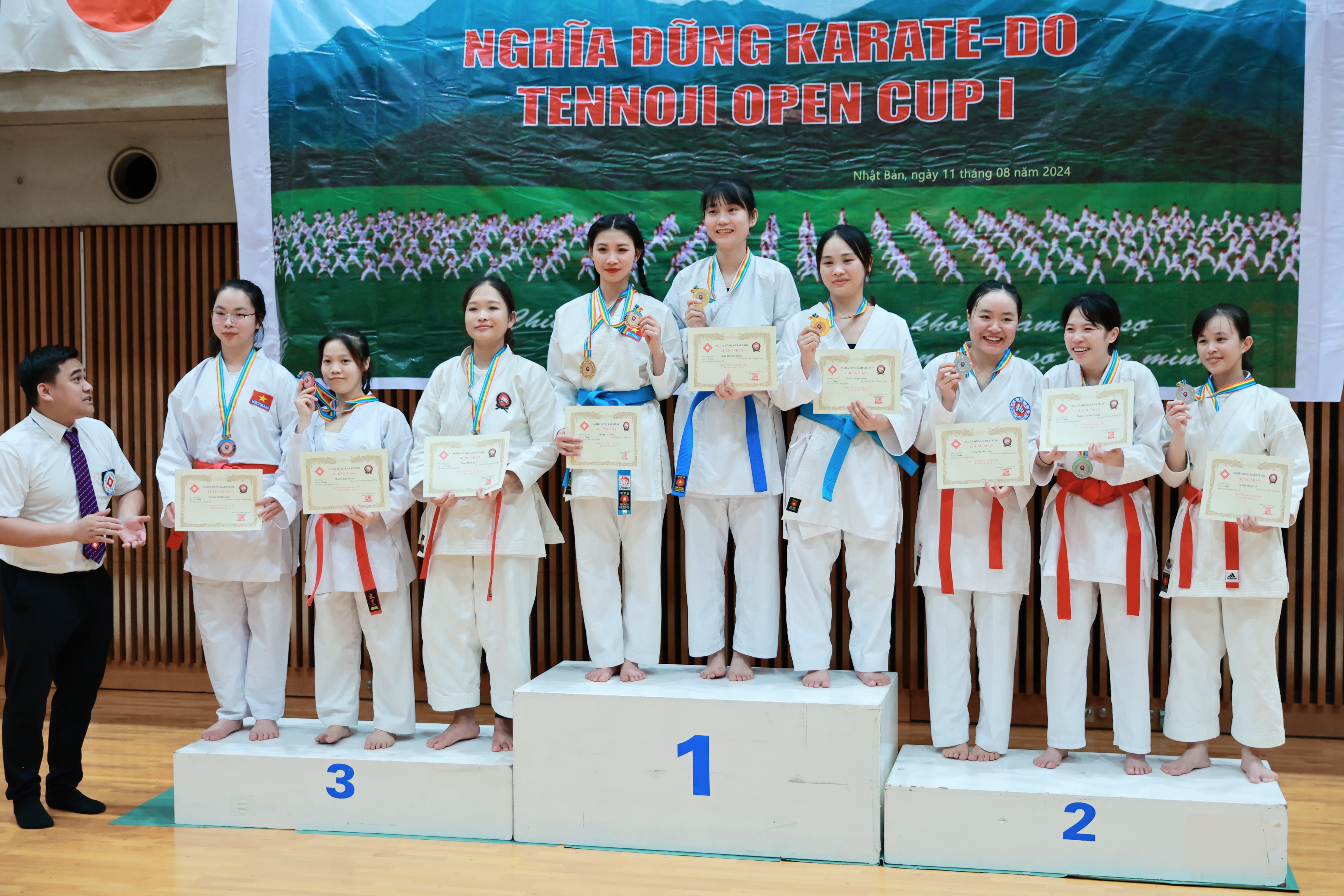 120 vận động viên tham gia giải Karate cho người Việt tại Nhật Bản 120 vận động viên tham gia giải Karate cho người Việt tại Nhật Bản