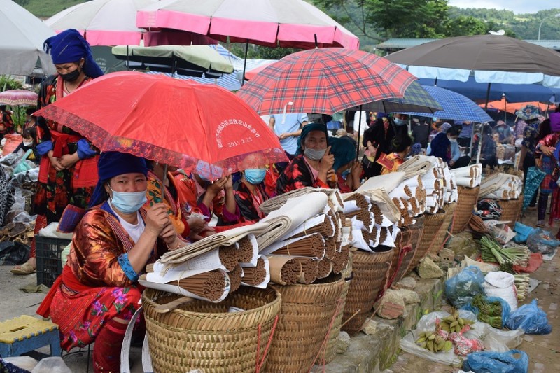 Chợ phiên Tủa Chùa, Điện Biên được công nhận là điểm du lịch Chợ phiên Tủa Chùa, Điện Biên được công nhận là điểm du lịch