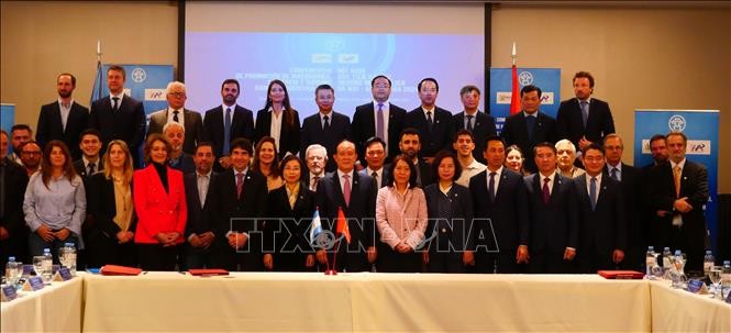 Tăng cường hợp tác giữa Hà Nội với các địa phương của Argentina Tăng cường hợp tác giữa Hà Nội với các địa phương của Argentina