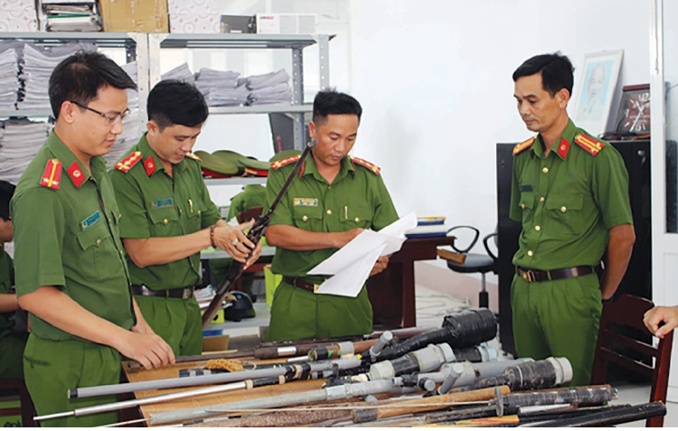 Phát động phong trào phòng ngừa, đấu tranh tội phạm, vi phạm pháp luật về vũ khí Phát động phong trào phòng ngừa, đấu tranh tội phạm, vi phạm pháp luật về vũ khí