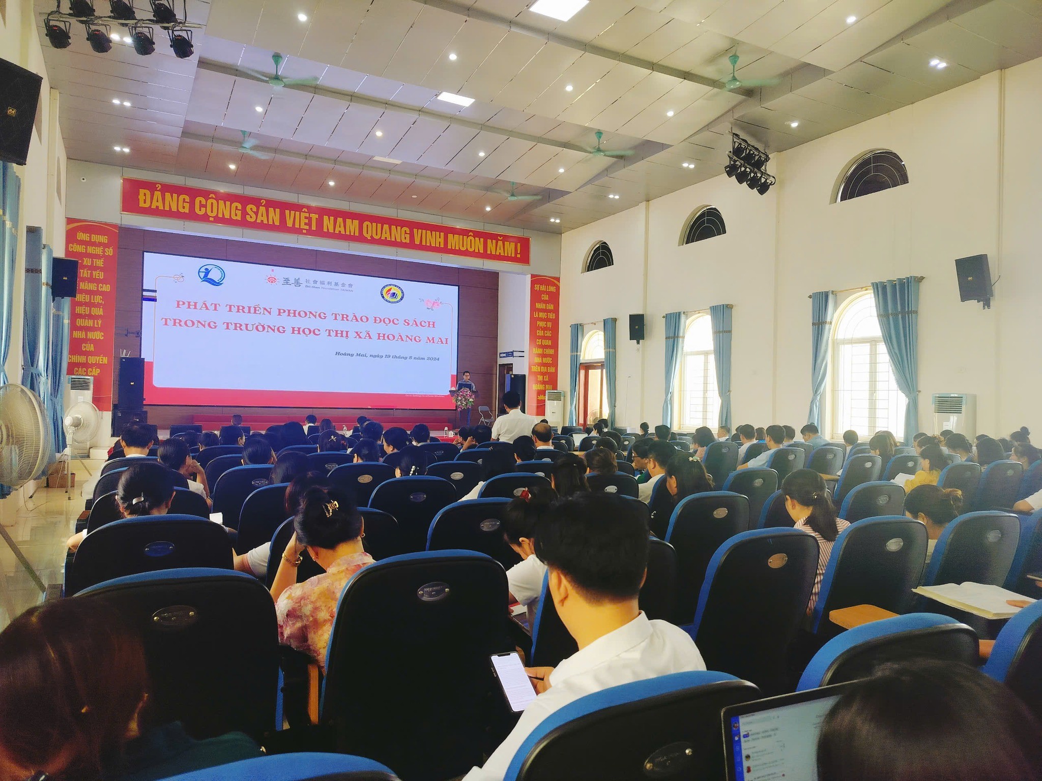 Zhi Shan Foundation: Thúc đẩy phong trào đọc sách trong trường học tại Nghệ An Zhi Shan Foundation: Thúc đẩy phong trào đọc sách trong trường học tại Nghệ An