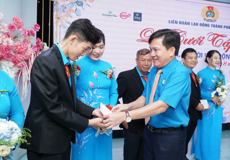 Cần Thơ lần đầu tiên tổ chức lễ cưới tập thể cho đoàn viên, người lao động Cần Thơ lần đầu tiên tổ chức lễ cưới tập thể cho đoàn viên, người lao động