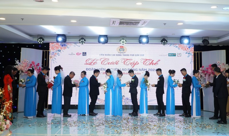 Cần Thơ lần đầu tiên tổ chức lễ cưới tập thể cho đoàn viên, người lao động Cần Thơ lần đầu tiên tổ chức lễ cưới tập thể cho đoàn viên, người lao động