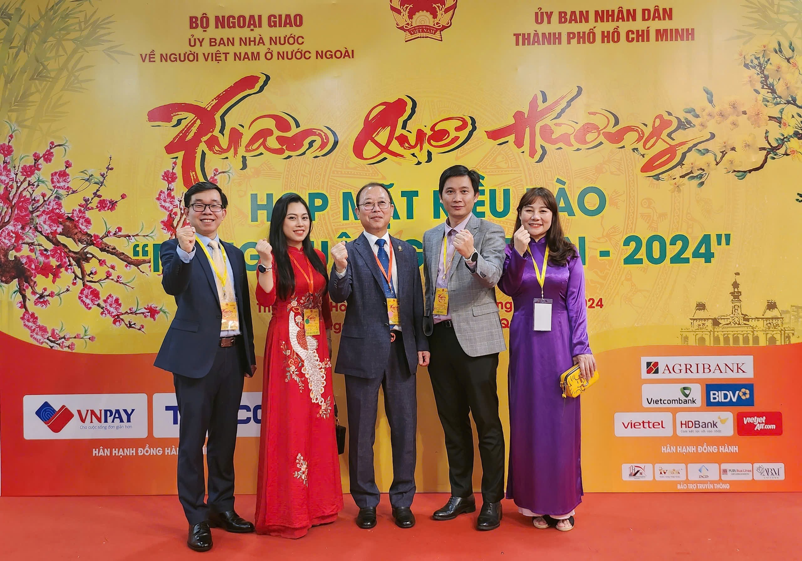 Cộng đồng người Việt tại Hàn Quốc: muốn có thêm các diễn đàn, chương trình để trở về xây dựng đất nước Cộng đồng người Việt tại Hàn Quốc: muốn có thêm các diễn đàn, chương trình để trở về xây dựng đất nước