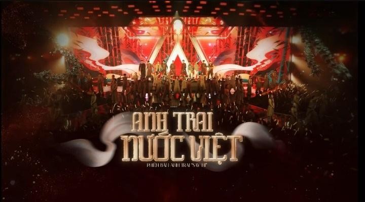 Sân khấu hoành tráng của tiết mục Anh trai nước Việt Sân khấu hoành tráng của tiết mục Anh trai nước Việt