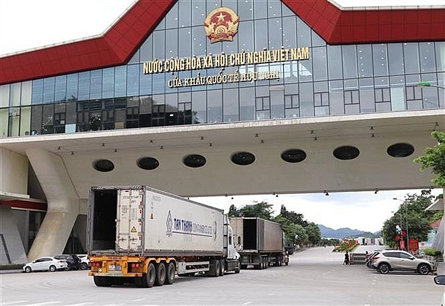 At Huu Nghi Border Gate, Lang Son Province. Photo: VNA At Huu Nghi Border Gate, Lang Son Province. Photo: VNA