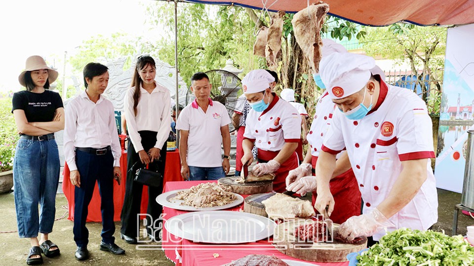 Xây dựng định hướng phát triển làng nghề phở Vân Cù bền vững Xây dựng định hướng phát triển làng nghề phở Vân Cù bền vững