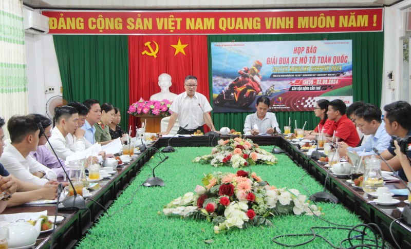 Gần 70 vận động viên tham gia Giải đua xe mô tô toàn quốc tại Cần Thơ Gần 70 vận động viên tham gia Giải đua xe mô tô toàn quốc tại Cần Thơ
