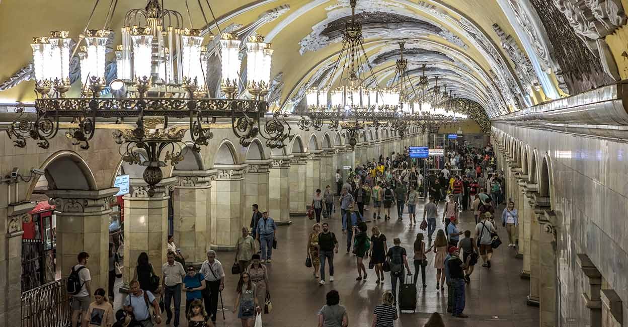 Moscow Metro: Underground Art Wonder Moscow Metro: Underground Art Wonder
