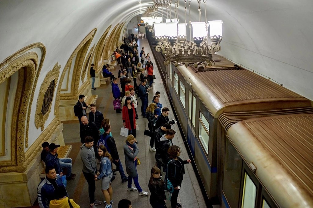 Moscow Metro: Underground Art Wonder Moscow Metro: Underground Art Wonder