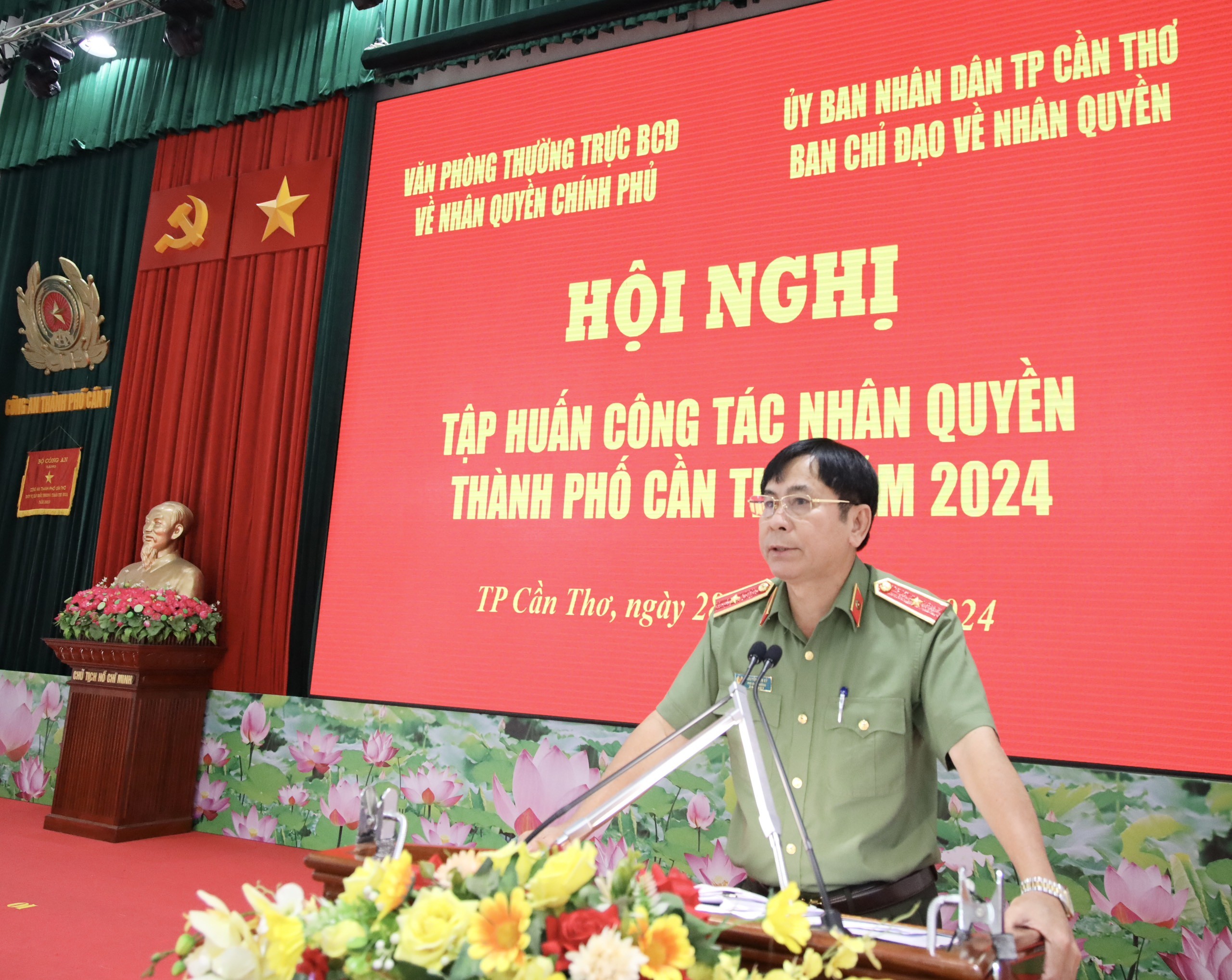 Thiếu tướng Nguyễn Văn Kỷ, Phó Chánh Văn phòng Thường trực về Nhân quyền, Phó Cục trưởng Cục Đối ngoại, Bộ Công an Thiếu tướng Nguyễn Văn Kỷ, Phó Chánh Văn phòng Thường trực về Nhân quyền, Phó Cục trưởng Cục Đối ngoại, Bộ Công an