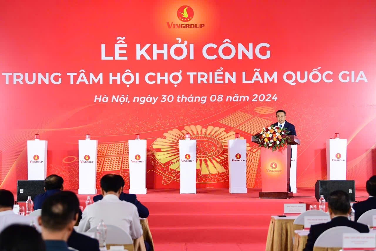 Ông Trần Sỹ Thanh - Ủy viên Trung ương Đảng, Phó Bí thư Thành ủy, Chủ tịch UBND thành phố Hà Nội phát biểu tại Lễ Khởi công Trung tâm Hội chợ Triển lãm Quốc gia - công trình trọng điểm tại thành phố Hà Nội Ông Trần Sỹ Thanh - Ủy viên Trung ương Đảng, Phó Bí thư Thành ủy, Chủ tịch UBND thành phố Hà Nội phát biểu tại Lễ Khởi công Trung tâm Hội chợ Triển lãm Quốc gia - công trình trọng điểm tại thành phố Hà Nội