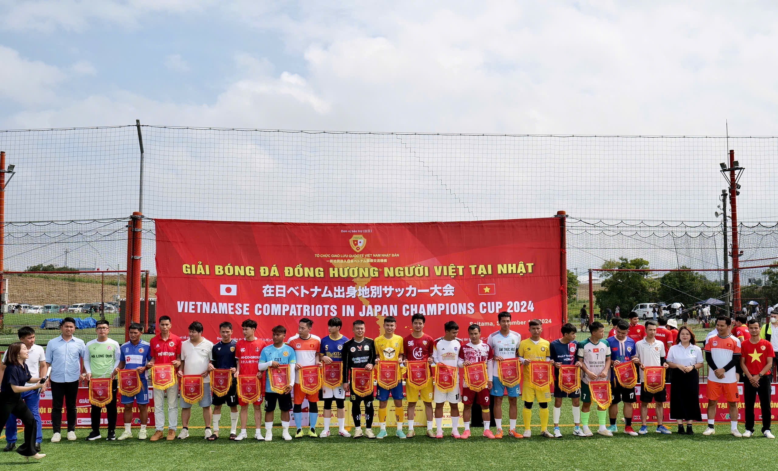 20 đội bóng tham gia giải bóng đá đồng hương người Việt tại Nhật 20 đội bóng tham gia giải bóng đá đồng hương người Việt tại Nhật