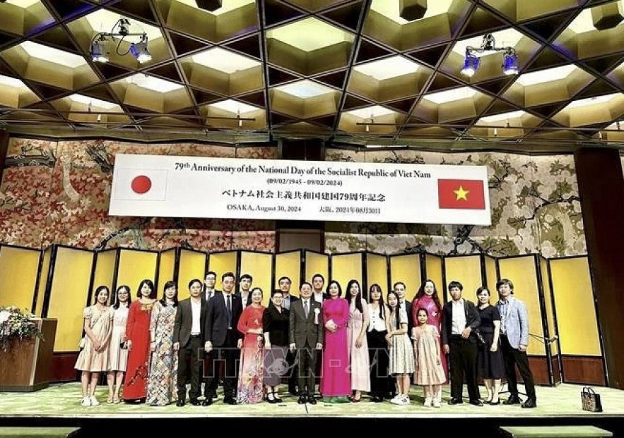 Vietnamese Consulate General in Japan’s Osaka prefecture holds ceremony to mark Vietnam's National Day. Vietnamese Consulate General in Japan’s Osaka prefecture holds ceremony to mark Vietnam's National Day.