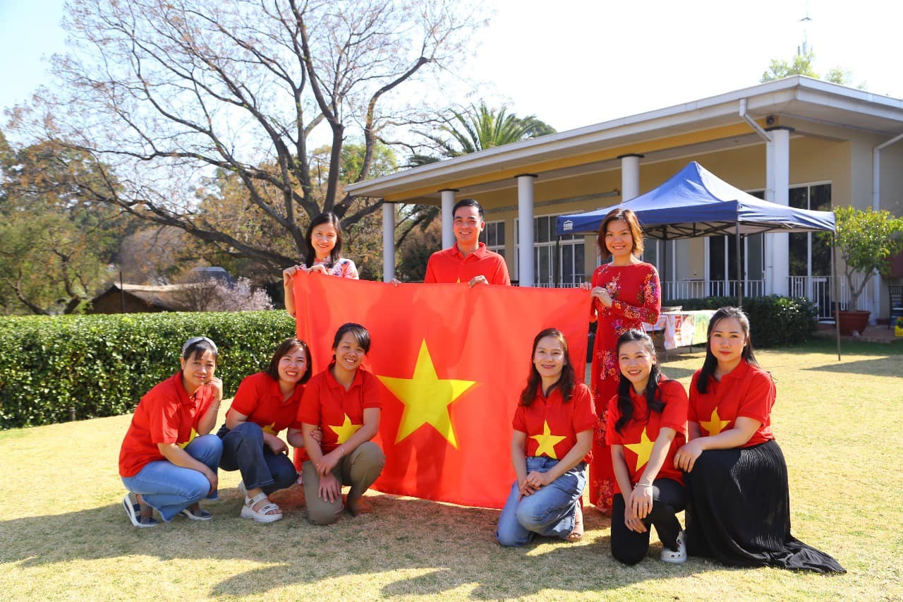 the Vietnamese community in Cyprus also organized a gathering for Vietnamese people residing, working, and studying in the country the Vietnamese community in Cyprus also organized a gathering for Vietnamese people residing, working, and studying in the country