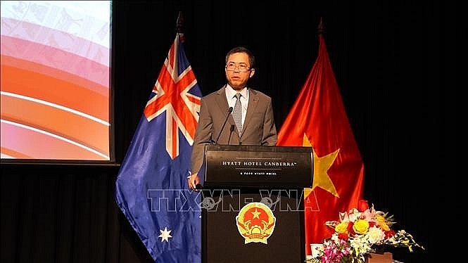 In his remarks, Ambassador Pham Hung Tam highlighted Vietnam's remarkable achievements, saying the country has emerged as one of the world's top 10 fastest-growing economies, with total trade exceeding 680 billion USD last year, and attracting an average of 55 billion USD in foreign investment over the past years. Vietnam has established strategic partnership or higher-level relations with 30 countries, including all the five permanent members of the United Nations Security Council, Tam said. Tam also stressed the elevation of the Vietnam-Australia relationship to a Comprehensive Strategic Partnership in March. With over 30,000 Vietnamese students in Australia and nearly 300,000 Australian tourists visiting the Southeast Asian nation in the first seven months of this year, the people-to-people interaction is thriving, he said. Bilateral trade is robust, expected to reach 20 billion USD this year, with both countries ranking among each other's top 10 trading partners. Cooperation extends to global and regional forums, encompassing national defense-security, sci-tech, and people-to-people exchange, among other fields, the diplomat said. Michelle Chan, Deputy Secretary of the Australian Department of Foreign Affairs and Trade, noted that the bilateral relationship is one of Australia's most important, diverse and dynamic relations, reflecting the depth of the strategic trust and shared ambition for the future. Looking ahead, Chan expressed hope for continued close cooperation on issues crucial to both countries and the region, including collaboration with ASEAN, support for regional stability, and the consolidation of rules and norms that underpin common security and prosperity. Ambassador Tam, along with officials, raised their glasses to toast Vietnam's National Day and the friendship between the two countries. They also enjoyed dishes rich in Vietnamese flavor. In his remarks, Ambassador Pham Hung Tam highlighted Vietnam's remarkable achievements, saying the country has emerged as one of the world's top 10 fastest-growing economies, with total trade exceeding 680 billion USD last year, and attracting an average of 55 billion USD in foreign investment over the past years. Vietnam has established strategic partnership or higher-level relations with 30 countries, including all the five permanent members of the United Nations Security Council, Tam said. Tam also stressed the elevation of the Vietnam-Australia relationship to a Comprehensive Strategic Partnership in March. With over 30,000 Vietnamese students in Australia and nearly 300,000 Australian tourists visiting the Southeast Asian nation in the first seven months of this year, the people-to-people interaction is thriving, he said. Bilateral trade is robust, expected to reach 20 billion USD this year, with both countries ranking among each other's top 10 trading partners. Cooperation extends to global and regional forums, encompassing national defense-security, sci-tech, and people-to-people exchange, among other fields, the diplomat said. Michelle Chan, Deputy Secretary of the Australian Department of Foreign Affairs and Trade, noted that the bilateral relationship is one of Australia's most important, diverse and dynamic relations, reflecting the depth of the strategic trust and shared ambition for the future. Looking ahead, Chan expressed hope for continued close cooperation on issues crucial to both countries and the region, including collaboration with ASEAN, support for regional stability, and the consolidation of rules and norms that underpin common security and prosperity. Ambassador Tam, along with officials, raised their glasses to toast Vietnam's National Day and the friendship between the two countries. They also enjoyed dishes rich in Vietnamese flavor.
