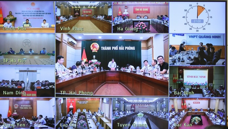 Hội nghị được kết nối trực tuyến từ trụ sở Chính phủ tới 26 địa phương từ Thanh Hóa trở ra phía bắc. (Ảnh: Báo Chính phủ) Hội nghị được kết nối trực tuyến từ trụ sở Chính phủ tới 26 địa phương từ Thanh Hóa trở ra phía bắc. (Ảnh: Báo Chính phủ)