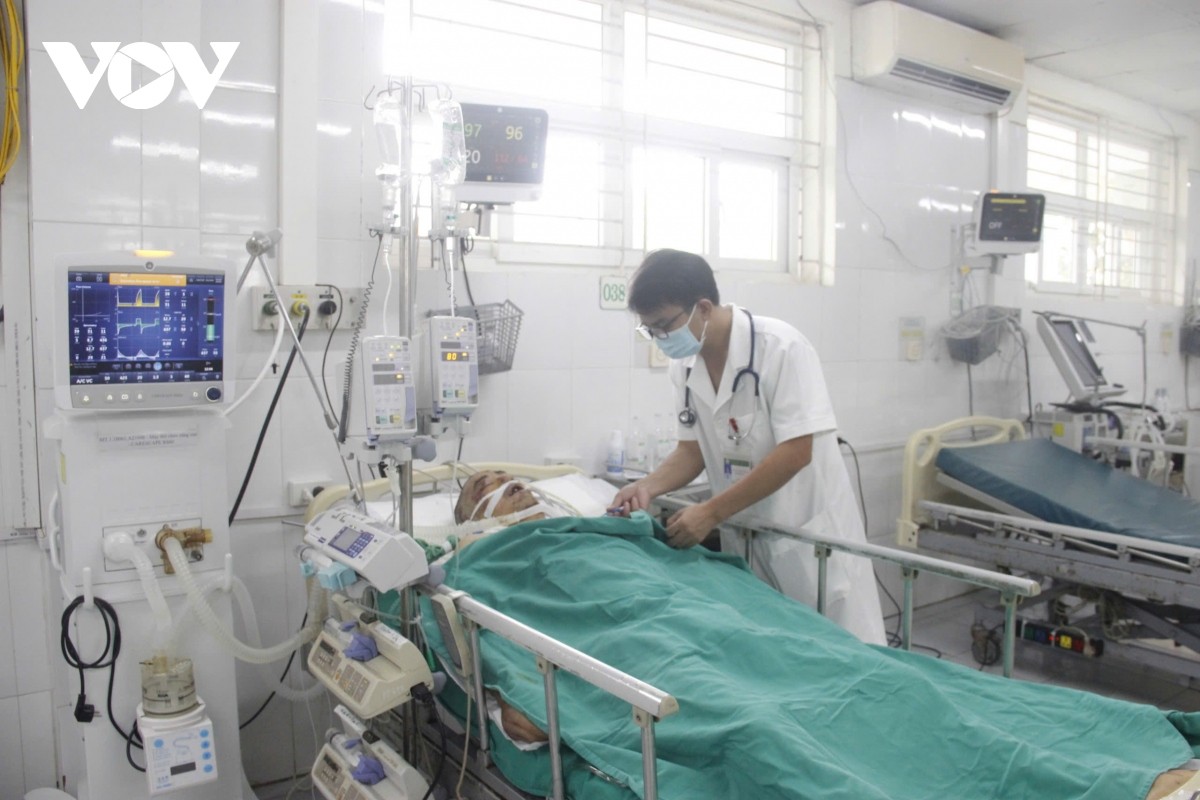 Công tác tìm kiếm diễn ra trong điều kiện thời tiết và địa hình khó khăn Công tác tìm kiếm diễn ra trong điều kiện thời tiết và địa hình khó khăn