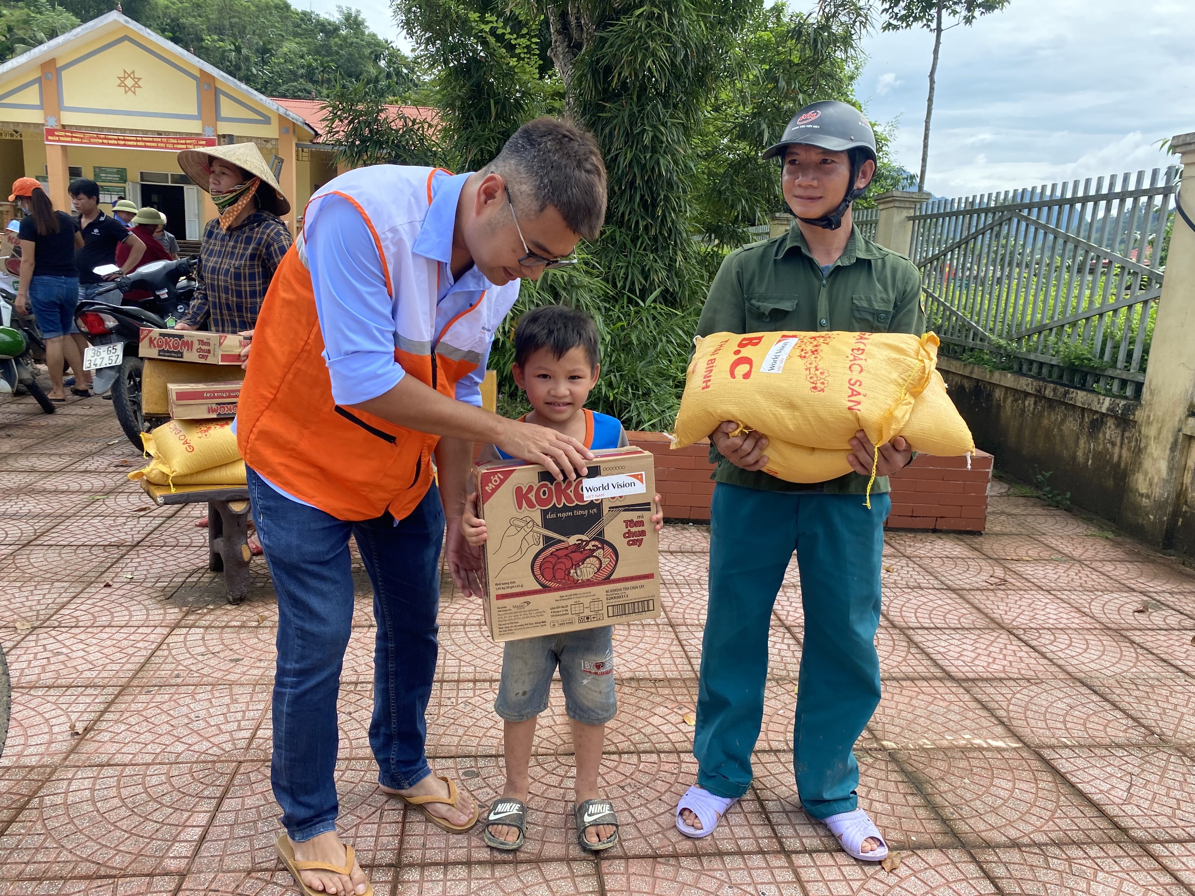World Vision International tại Việt Nam: nhiều biện pháp hỗ trợ người dân bị ảnh hưởng bão số 3 World Vision International tại Việt Nam: nhiều biện pháp hỗ trợ người dân bị ảnh hưởng bão số 3
