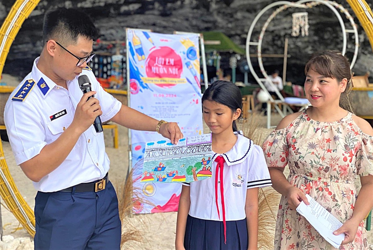 Trung thu lan tỏa yêu thương đến trẻ em có hoàn cảnh khó khăn, vùng bão lũ Trung thu lan tỏa yêu thương đến trẻ em có hoàn cảnh khó khăn, vùng bão lũ