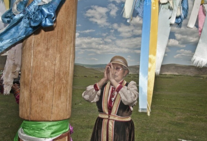 Shaman giáo Siberia: Vũ điệu của các pháp sư Shaman giáo Siberia: Vũ điệu của các pháp sư