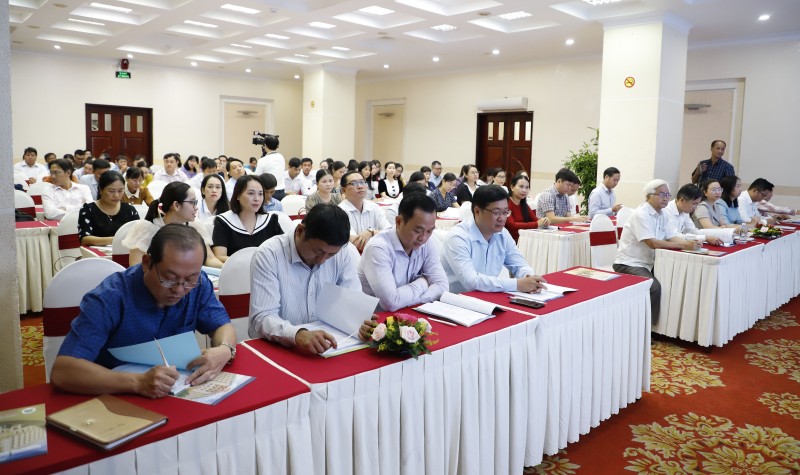 Bồi dưỡng nghiệp vụ đối ngoại cho trên 120 cán bộ, công chức, viên chức tại Cần Thơ Bồi dưỡng nghiệp vụ đối ngoại cho trên 120 cán bộ, công chức, viên chức tại Cần Thơ