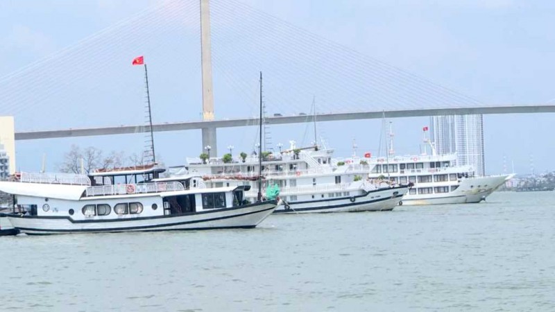 Sau bão, du lịch Vịnh Hạ Long dần trở lại ổn định Sau bão, du lịch Vịnh Hạ Long dần trở lại ổn định