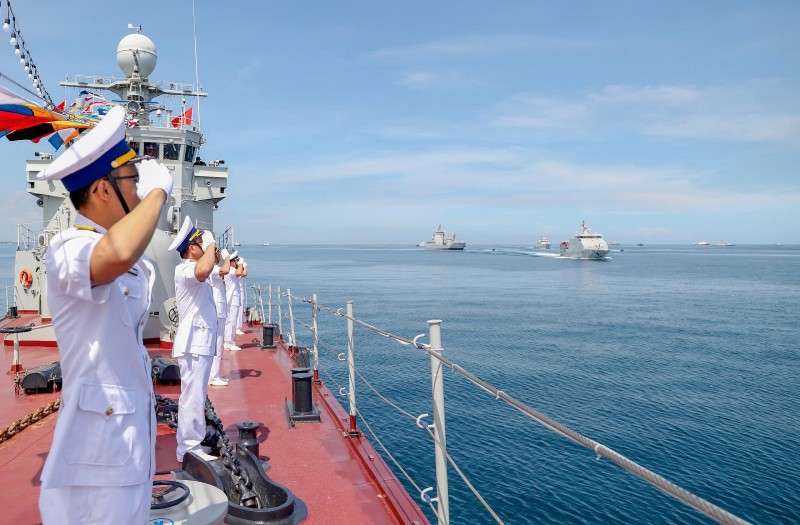 Vùng 3 Hải quân tham gia hoạt động đối ngoại quốc phòng tại Malaysia. Vùng 3 Hải quân tham gia hoạt động đối ngoại quốc phòng tại Malaysia.