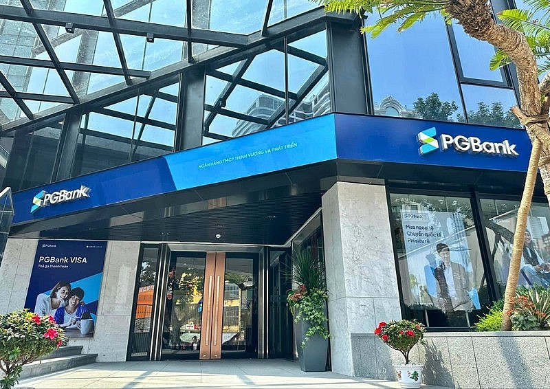 16 cổ đông nắm giữ hơn 97% vốn điều lệ PGBank 16 cổ đông nắm giữ hơn 97% vốn điều lệ PGBank
