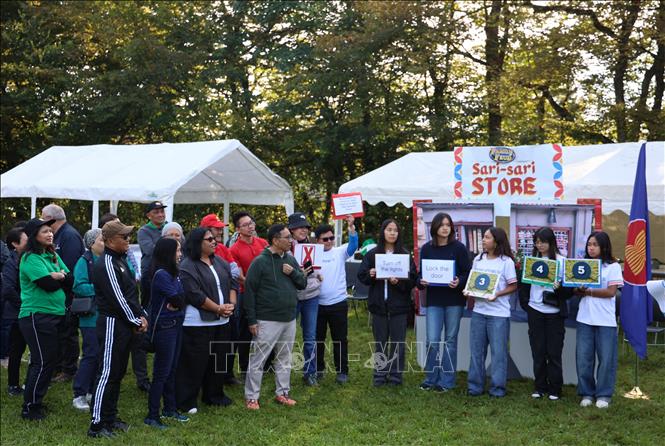 Sôi động ngày hội thể thao và gia đình ASEAN tại Geneva Chú thích ảnh