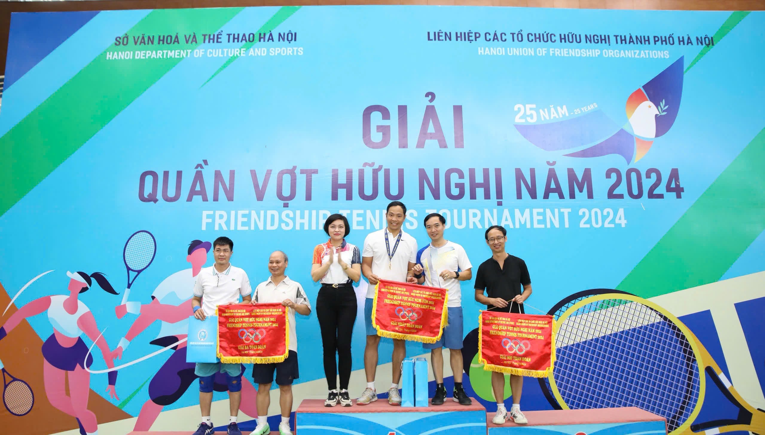 Giải Quần vợt hữu nghị 2024: Thể thao kết nối nhân dân Hà Nội với bạn bè quốc tế Giải Quần vợt hữu nghị 2024: Thể thao kết nối nhân dân Hà Nội với bạn bè quốc tế