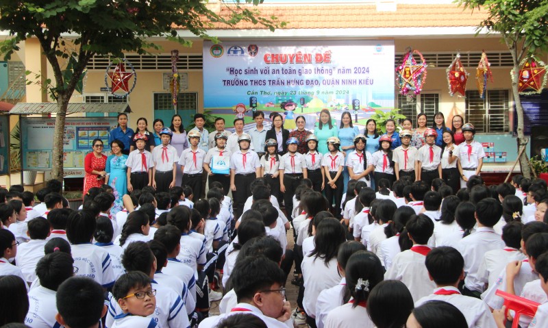 Phối hợp tuyên truyền an toàn giao thông cho học sinh THCS ở Cần Thơ Phối hợp tuyên truyền an toàn giao thông cho học sinh THCS ở Cần Thơ