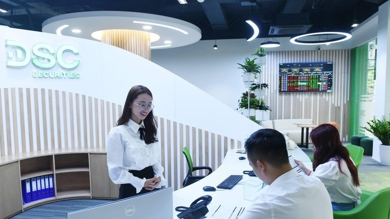 undefined Ngành Chứng khoán sắp có gương mặt thứ 17 góp mặt trên HOSE