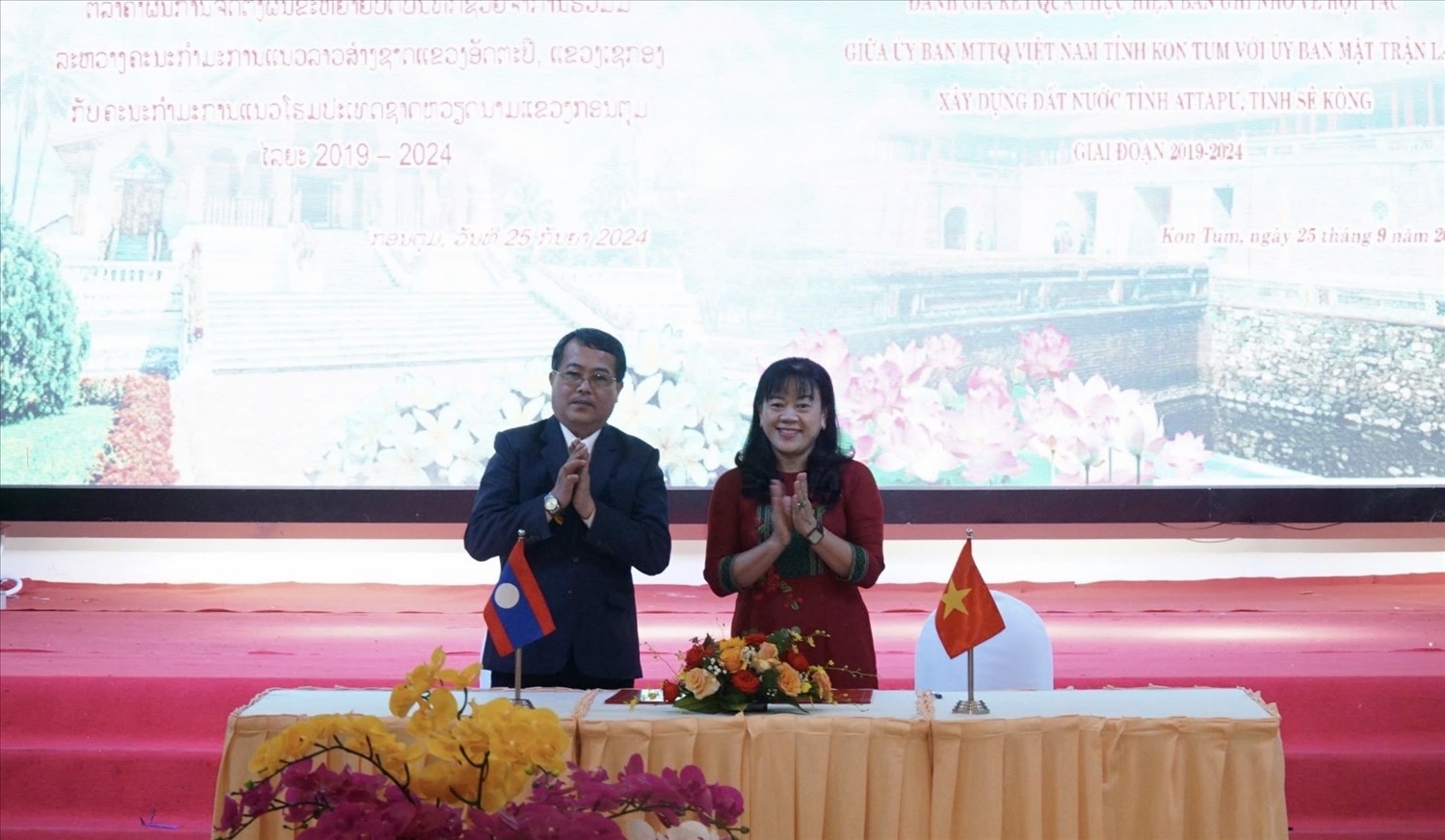 Hợp tác xây dựng vùng biên giới hòa bình và phát triển giữa Kon Tum - Attapư - Sê Kông Xây dựng đường biên giới hòa bình, phát triển giữa Kon Tum - Attapư - Sê Kông