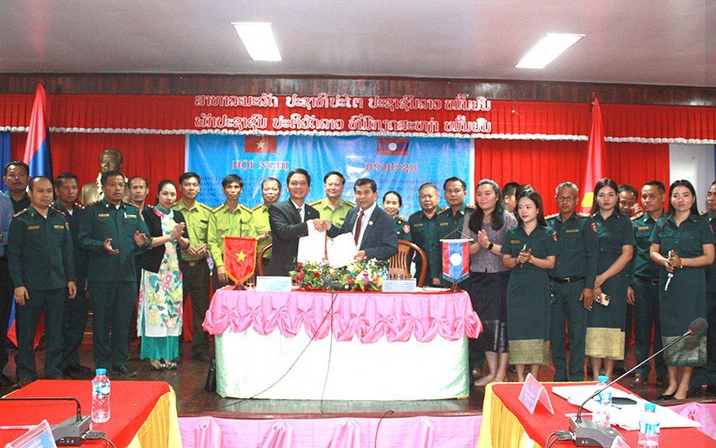 Hợp tác xây dựng vùng biên giới hòa bình và phát triển giữa Kon Tum - Attapư - Sê Kông Xây dựng đường biên giới hòa bình, phát triển giữa Kon Tum - Attapư - Sê Kông