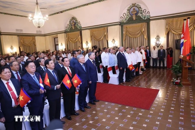 Vun đắp tình hữu nghị thủy chung Việt Nam-Cuba mãi mãi trường tồn Vun đắp tình hữu nghị thủy chung Việt Nam-Cuba mãi mãi trường tồn