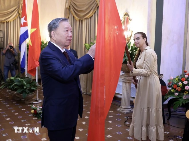 Vun đắp tình hữu nghị thủy chung Việt Nam-Cuba mãi mãi trường tồn Vun đắp tình hữu nghị thủy chung Việt Nam-Cuba mãi mãi trường tồn