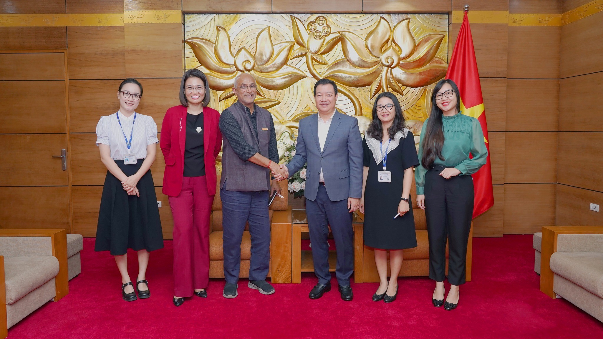 ActionAid Quốc tế hỗ trợ Việt Nam khắc phục hậu quả bão Yagi ActionAid Quốc tế hỗ trợ Việt Nam khắc phục hậu quả bão Yagi