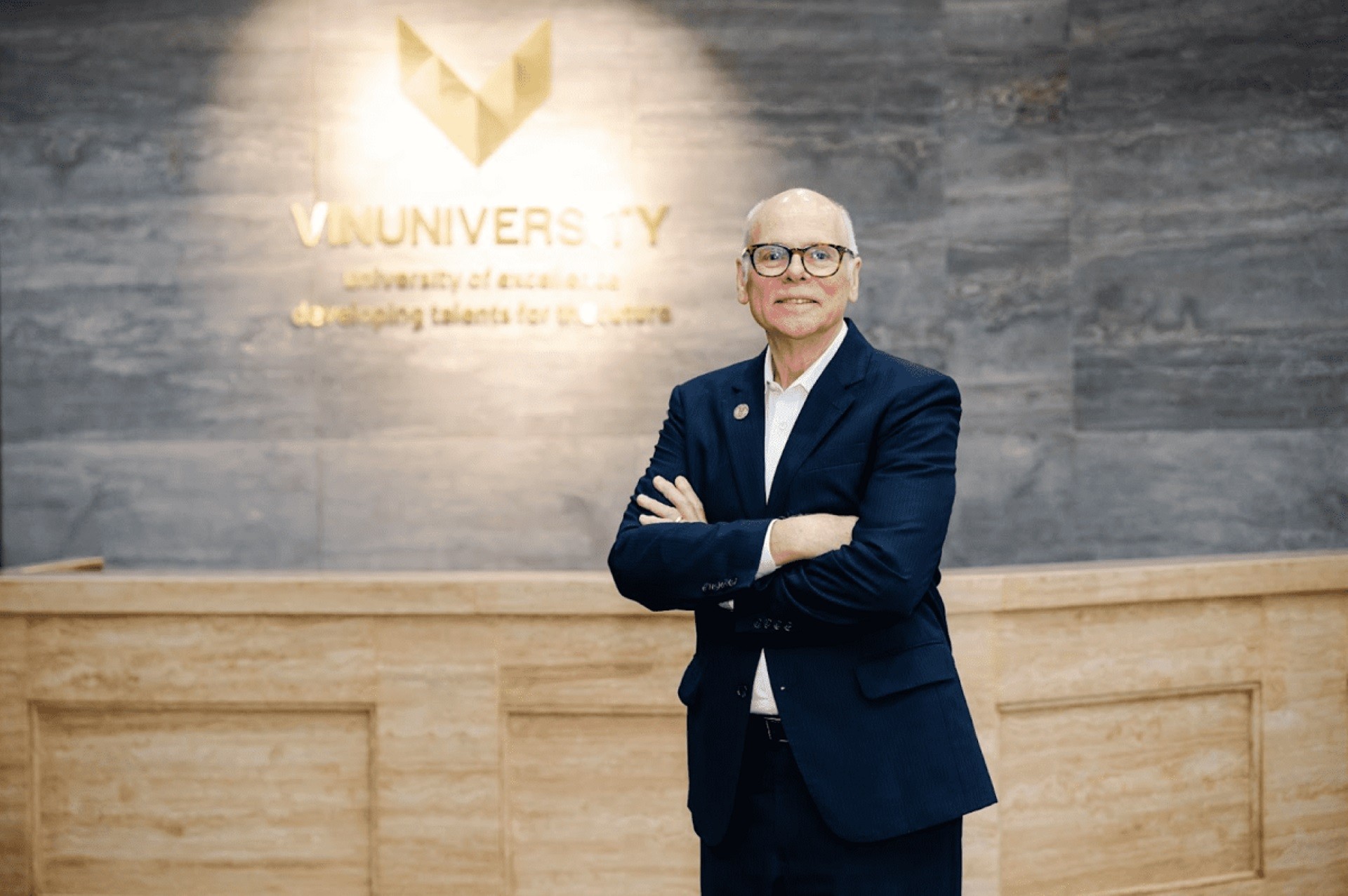 VinUni ra mắt chương trình Thạc sĩ quản lý sản phẩm trí tuệ nhân tạo VinUni ra mắt chương trình Thạc sĩ quản lý sản phẩm trí tuệ nhân tạo