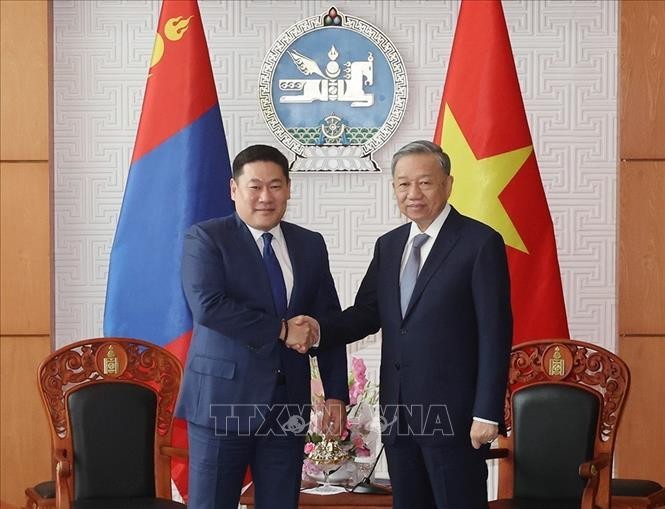 Tuyên bố chung về việc thiết lập quan hệ Đối tác toàn diện Việt Nam - Mông Cổ Tuyên bố chung về việc thiết lập quan hệ Đối tác toàn diện Việt Nam - Mông Cổ