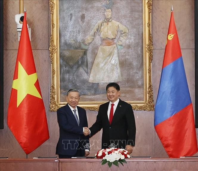 Tuyên bố chung về việc thiết lập quan hệ Đối tác toàn diện Việt Nam - Mông Cổ Tuyên bố chung về việc thiết lập quan hệ Đối tác toàn diện Việt Nam - Mông Cổ