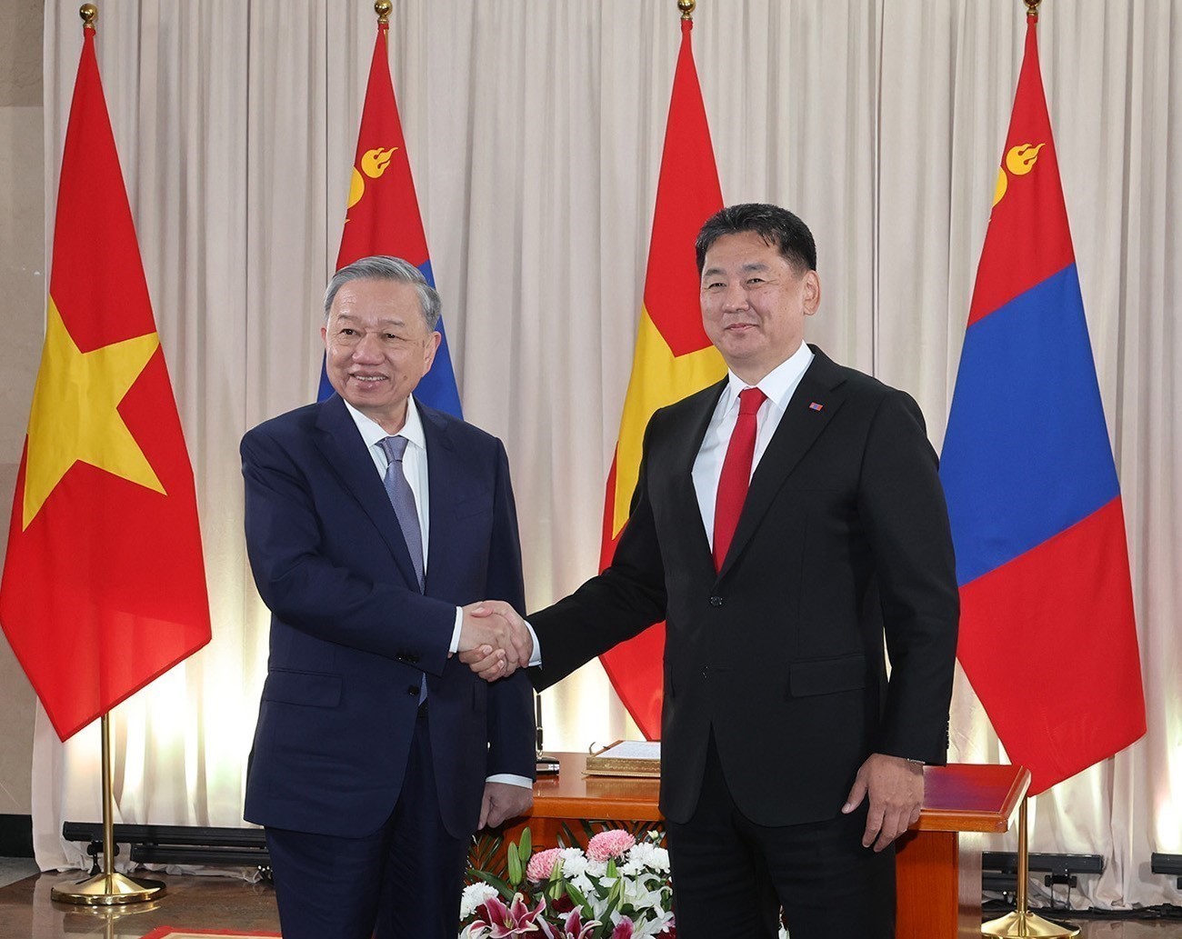 Định vị mối quan hệ từ chuyến thăm lịch sử Định vị mối quan hệ từ chuyến thăm lịch sử