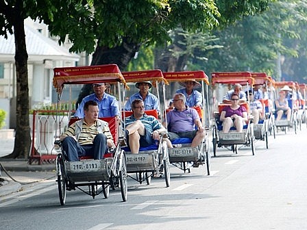 Russian tourists visit HCM City. Many tourists from Russia and the Commonwealth of Independent States (CIS) want to travel to Việt Nam in the coming time. Photo: vietnamtourism.gov.vn Russian tourists visit HCM City. Many tourists from Russia and the Commonwealth of Independent States (CIS) want to travel to Việt Nam in the coming time. Photo: vietnamtourism.gov.vn