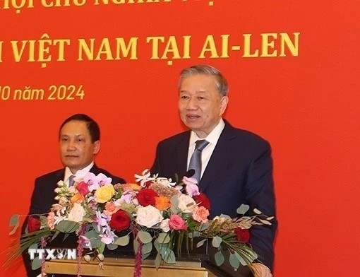 Tổng Bí thư, Chủ tịch nước gặp gỡ đại diện cộng đồng người Việt Nam tại Ireland Tổng Bí thư, Chủ tịch nước gặp gỡ đại diện cộng đồng người Việt Nam tại Ireland