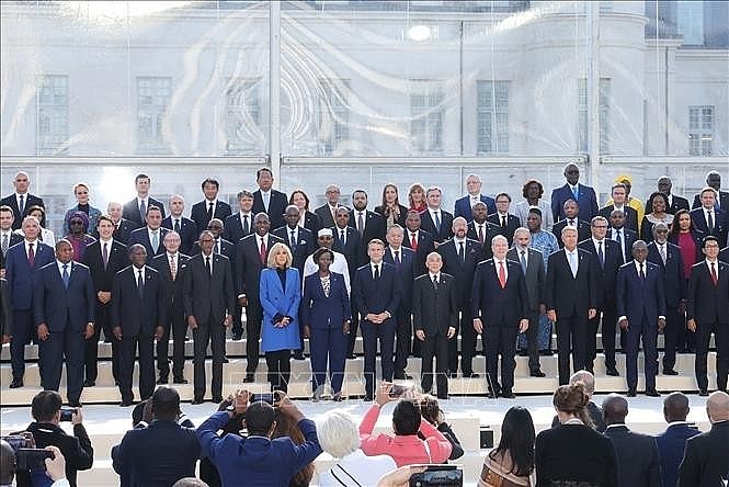 Party General Secretary and State President To Lam, French President Emmanuel Macron, heads of Francophone member delegations pose for a group photo (Photo: VNA) Party General Secretary and State President To Lam, French President Emmanuel Macron, heads of Francophone member delegations pose for a group photo (Photo: VNA)