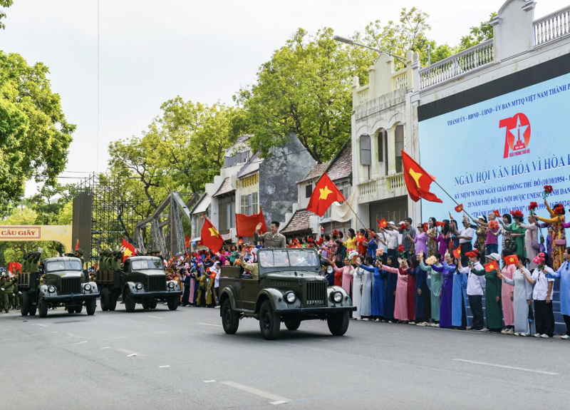 Khoảng 10.000 người tham gia biểu diễn trong “Ngày hội Văn hóa vì hòa bình” Khoảng 10.000 người tham gia biểu diễn trong “Ngày hội Văn hóa vì hòa bình”