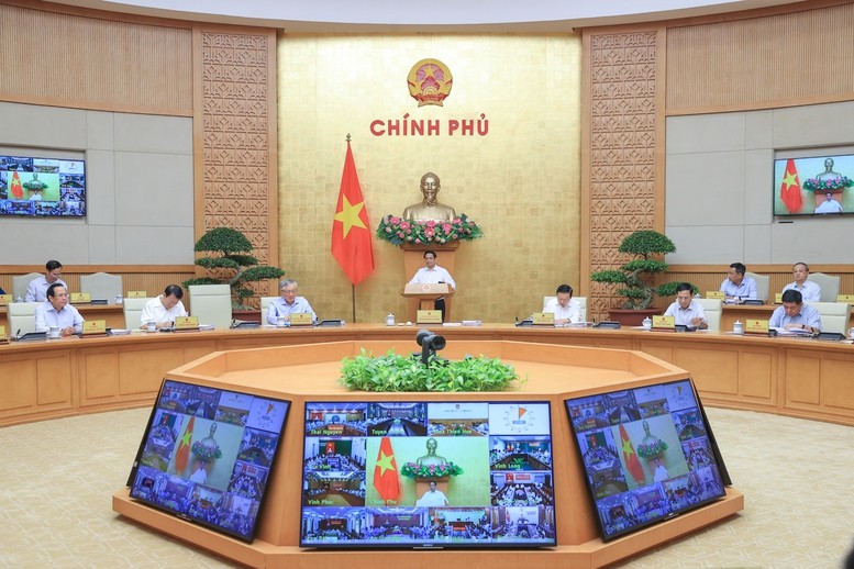 Thủ tướng: Nhiệm vụ của quý IV còn rất nặng nề, cần nỗ lực hơn để đạt GDP trên 7% Thủ tướng: Nhiệm vụ của quý IV còn rất nặng nề, cần nỗ lực hơn để đạt GDP trên 7%