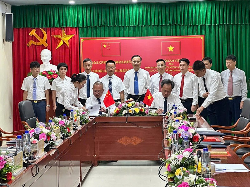Mường Nhé đẩy mạnh hợp tác lĩnh vực y tế, lao động với thành phố Phổ Nhĩ Mường Nhé đẩy mạnh hợp tác lĩnh vực y tế, lao động với thành phố Phổ Nhĩ