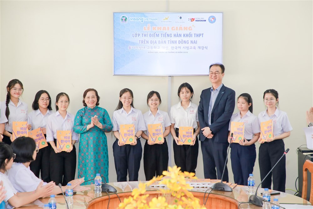 Đồng Nai thí điểm dạy tiếng Hàn trong trường trung học phổ thông Đồng Nai thí điểm dạy tiếng Hàn trong trường trung học phổ thông