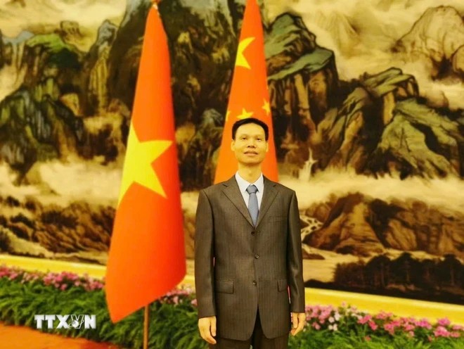 Nhà báo Trung Quốc: Thúc đẩy xây cộng đồng chia sẻ tương lai Trung-Việt Nhà báo Trung Quốc: Thúc đẩy xây cộng đồng chia sẻ tương lai Trung-Việt